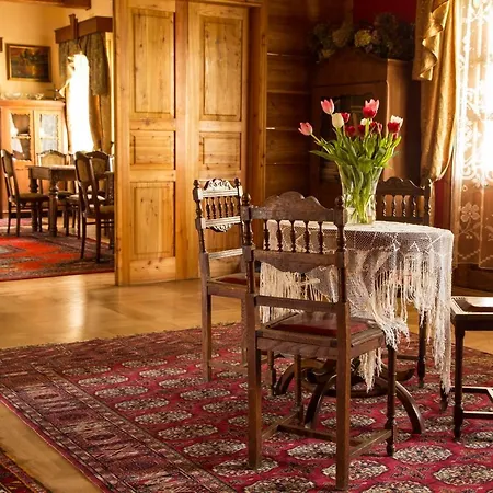 Pensionat Dwor Zascianek