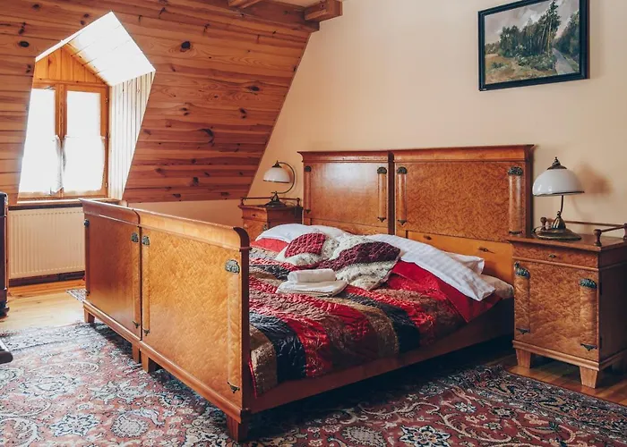 Dwor Zascianek Sarnaki